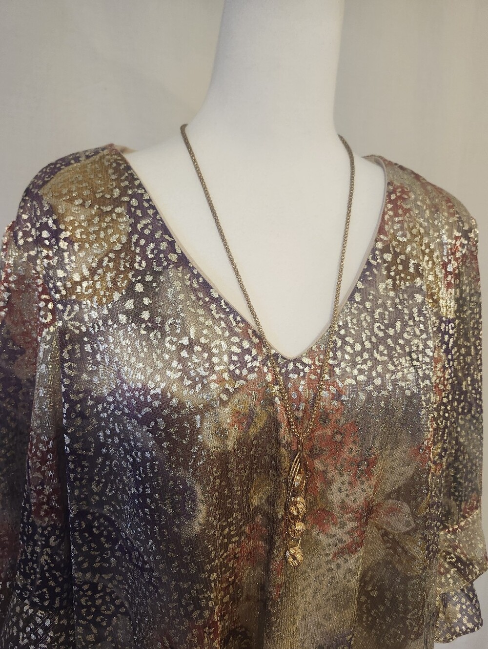 Women's Metallic Floral V-Neck Blouse in Multi With Detatchable Necklace - Picture 3 of 14